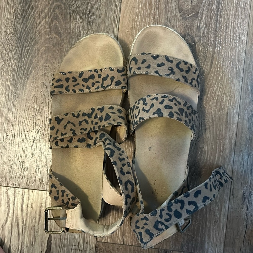 Leopard wedge sandals